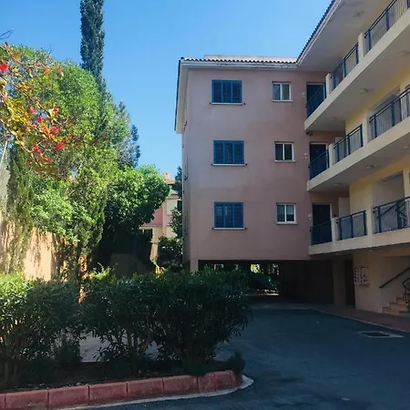 Hills Тала