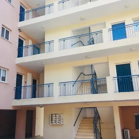 Hills Apartment *